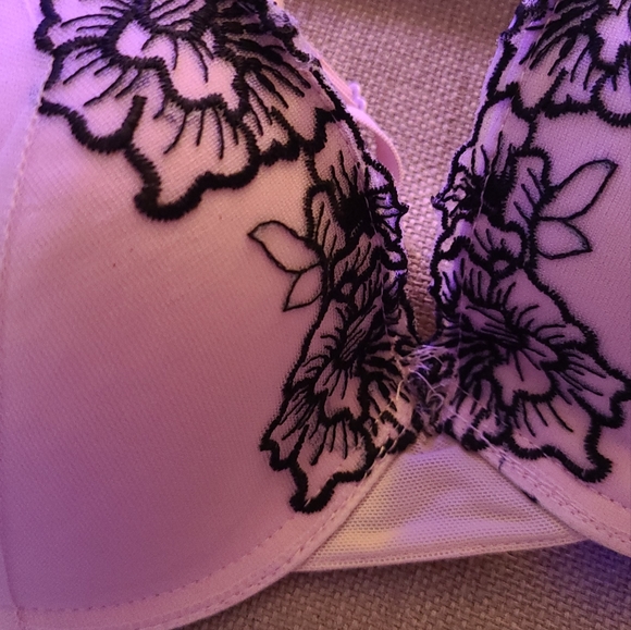 Wonderbra for women color pink. - Picture 5 of 5